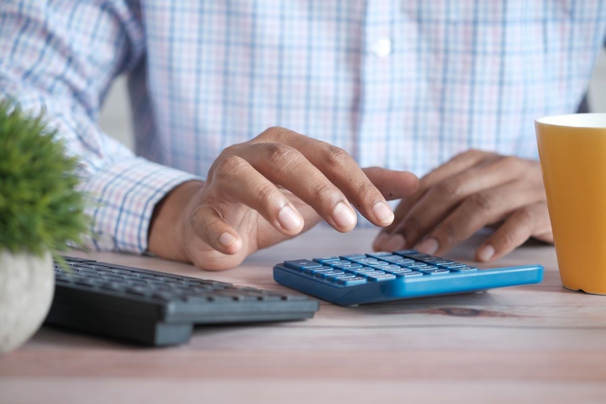 What Is My Home Worth? A Senior’s Guide to Pricing Your Sale