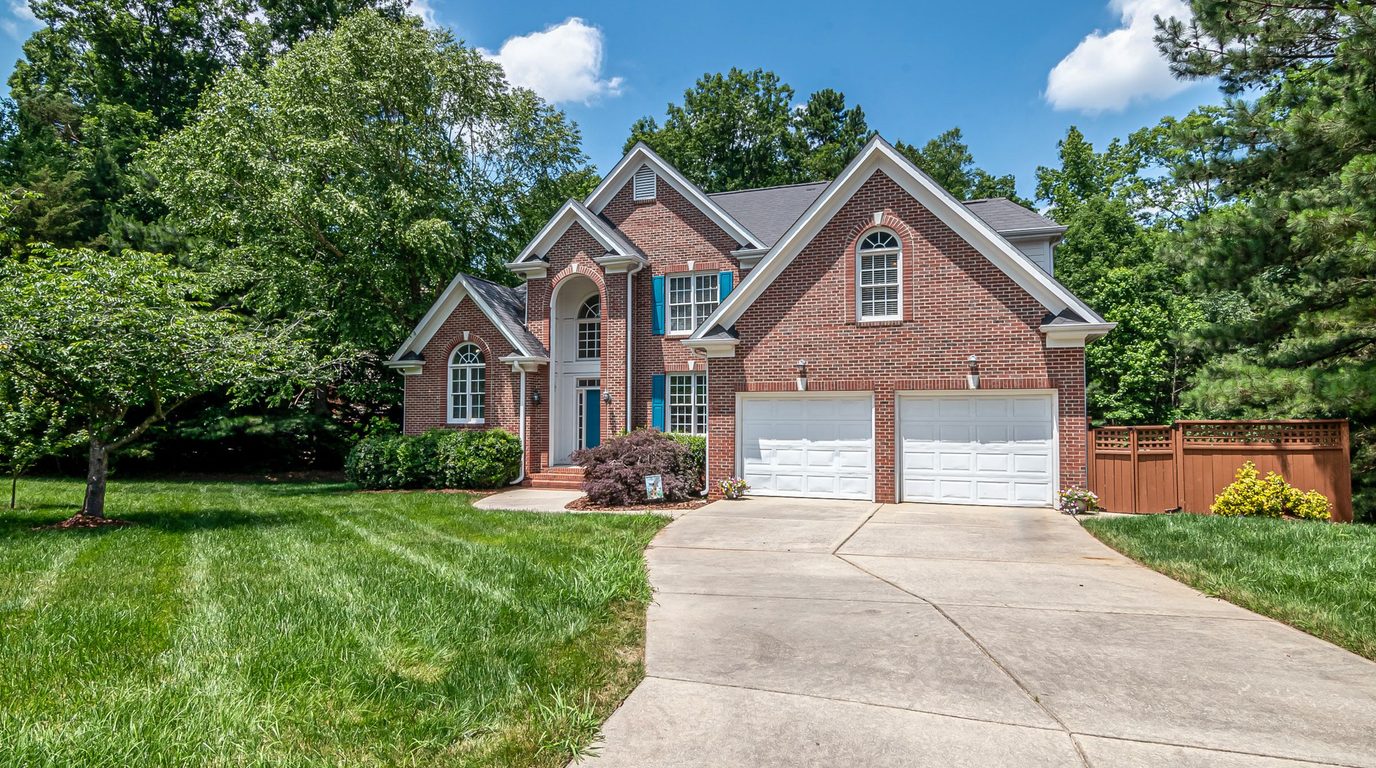 What Is My Home Worth? A Senior’s Guide to Pricing Your Sale